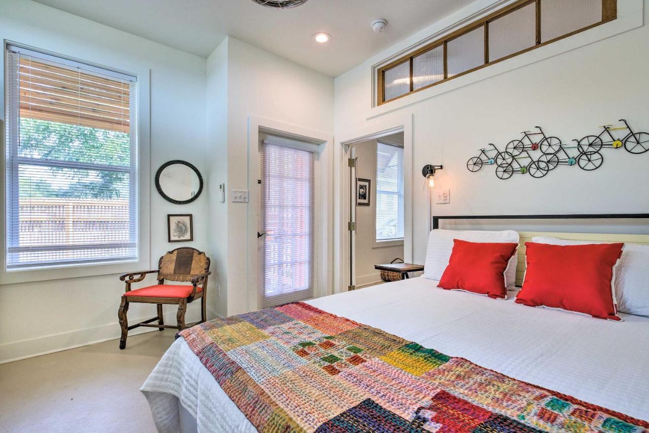 Walk To Beach From Chic Old Town Apartment With Yard Bay St. Louis المظهر الخارجي الصورة