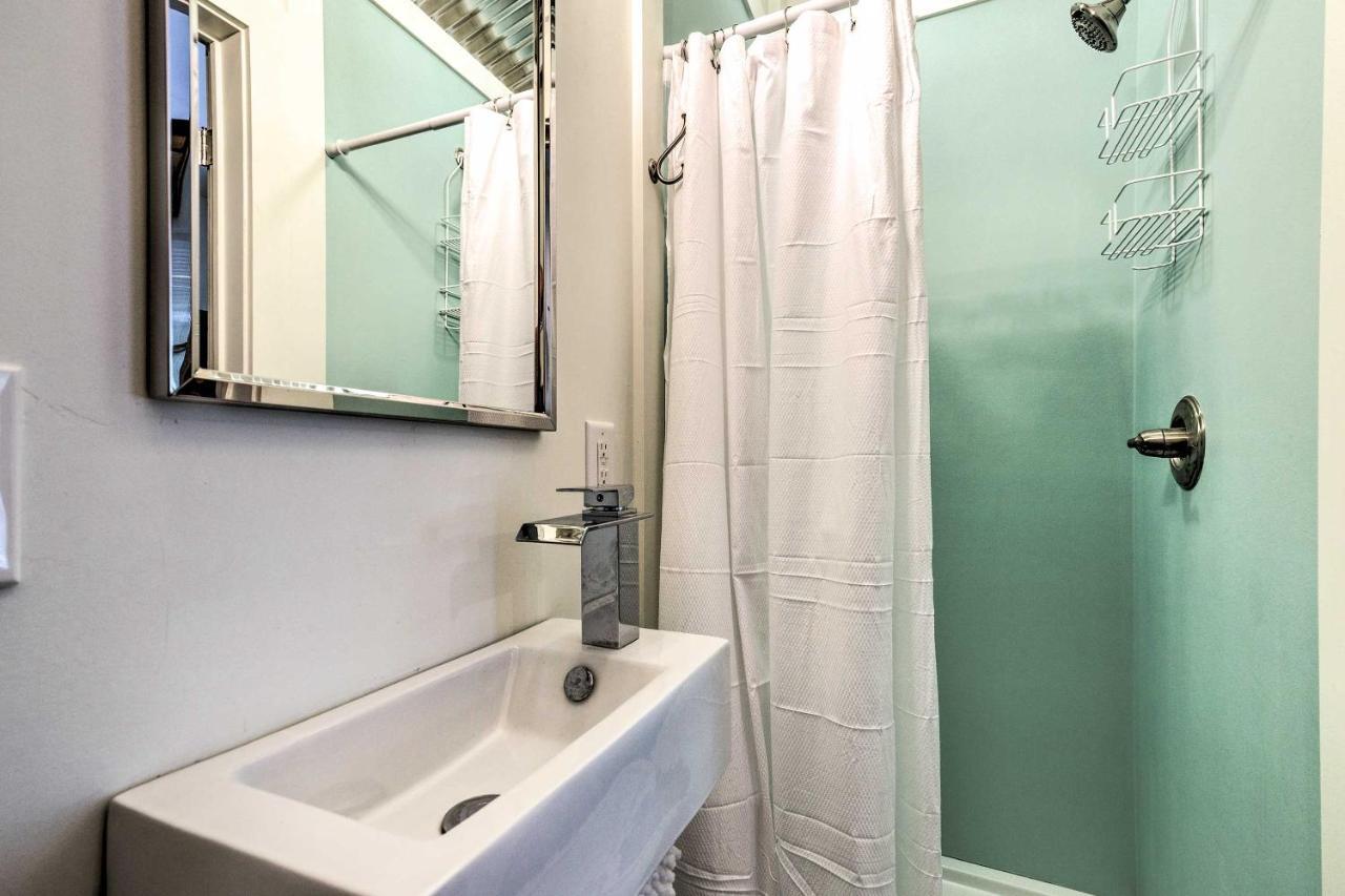 Walk To Beach From Chic Old Town Apartment With Yard Bay St. Louis المظهر الخارجي الصورة